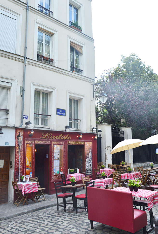 terrasse de restaurants à Montmartre, L'artiste