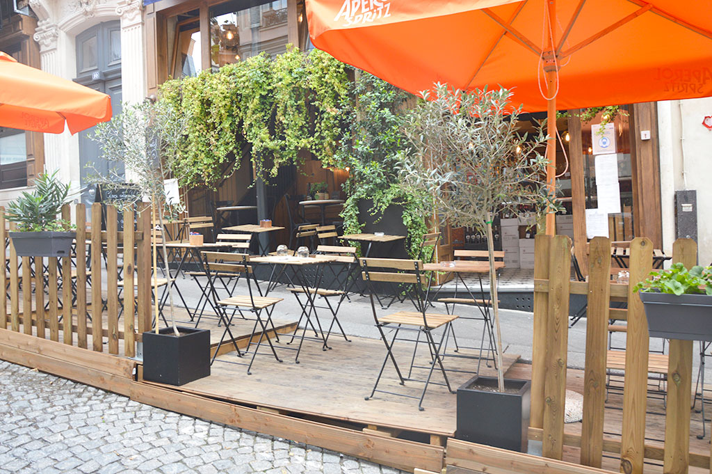Tentazioni, terrasses de restaurants à Montmartre