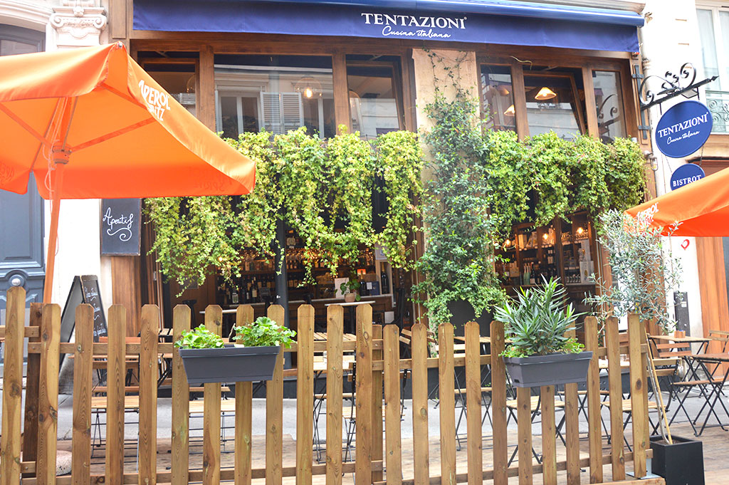 Tentazioni, terrasses de restaurants à Montmartre